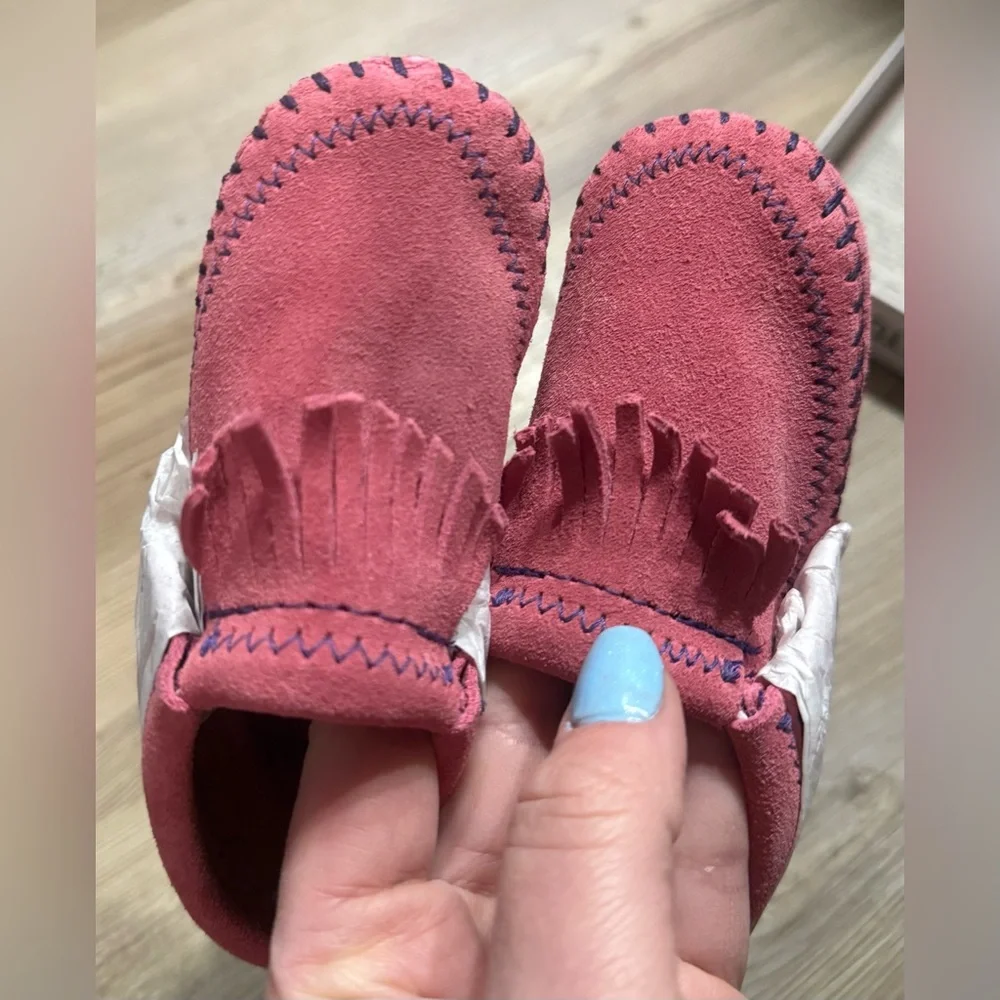 Minnetonka Riley Bootie Hot Pink Size 6